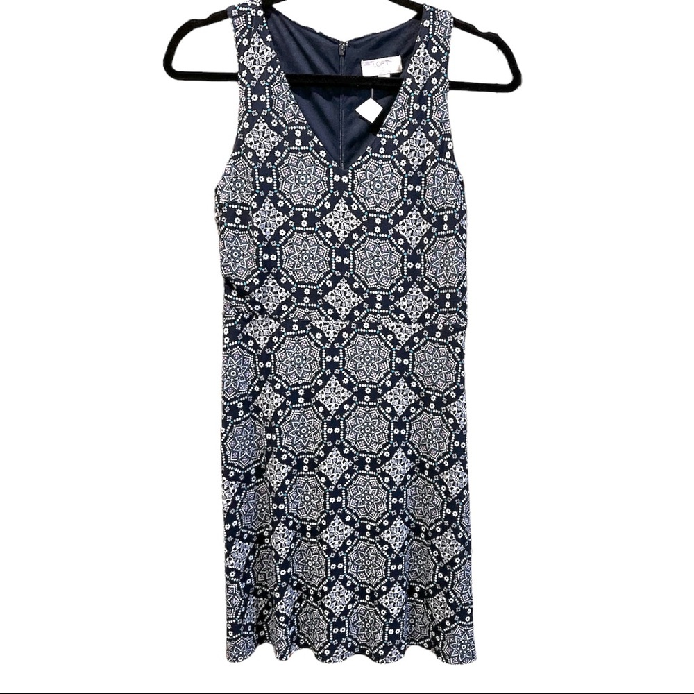 Summer Dress by LOFT. NWOT. Size 0P - Picture 3 of 3
